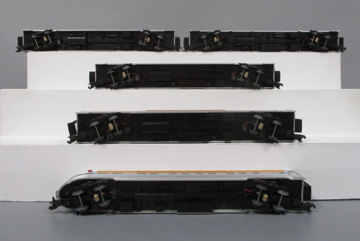 MTH 20-6549 O Gauge Chessie System 70' Streamlined Passenger Car (Set of 5) NIB