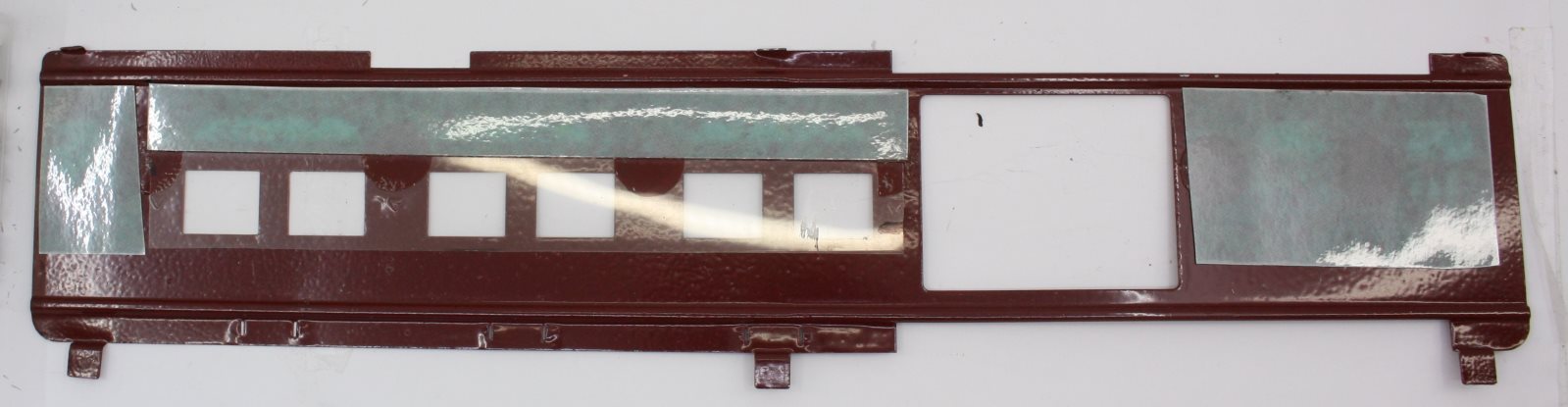 Lionel 418-206 Maroon Interior Wall No Door or Seats