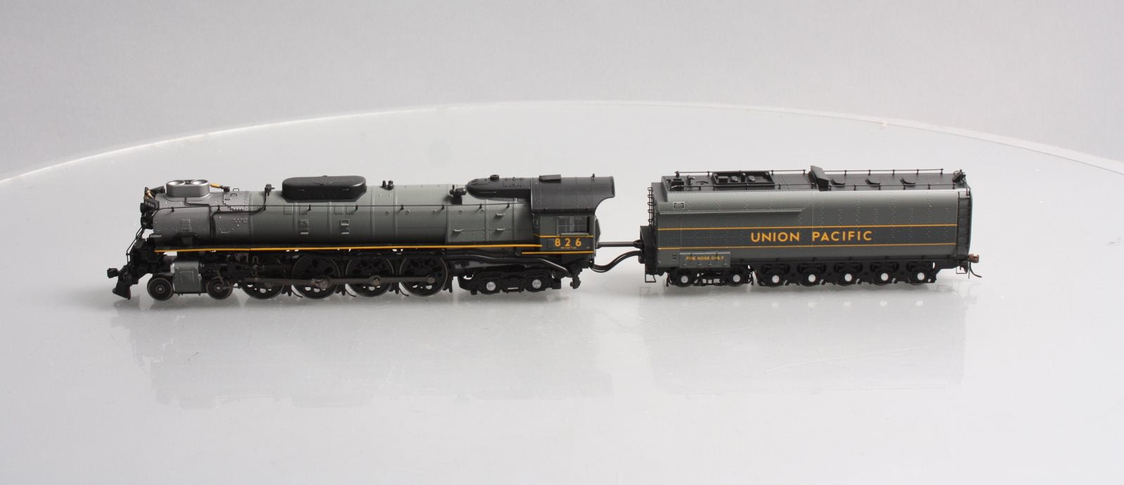 Athearn G9203 HO Union Pacific FEF-2 Steam Locomotive & Tender #826 w/DCC/SND LN/Box