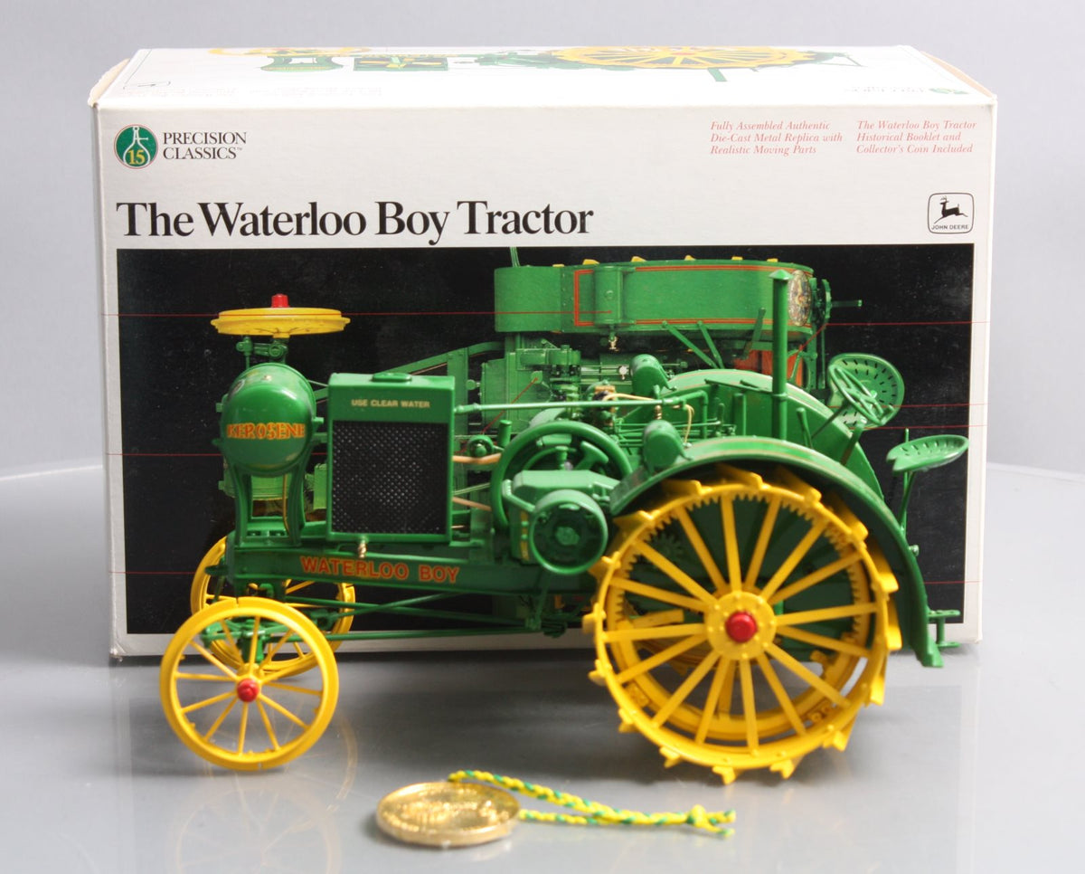Ertl 15013 1:16 Scale John Deere The Waterloo Boy Tractor LN/Box
