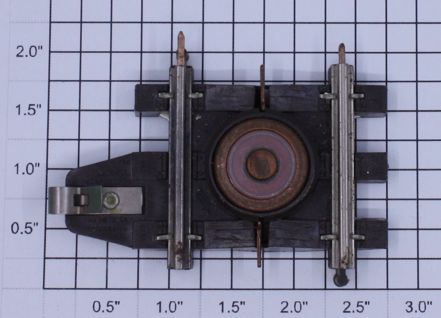Lionel 37 Super O Uncoupler Track Section with Pins