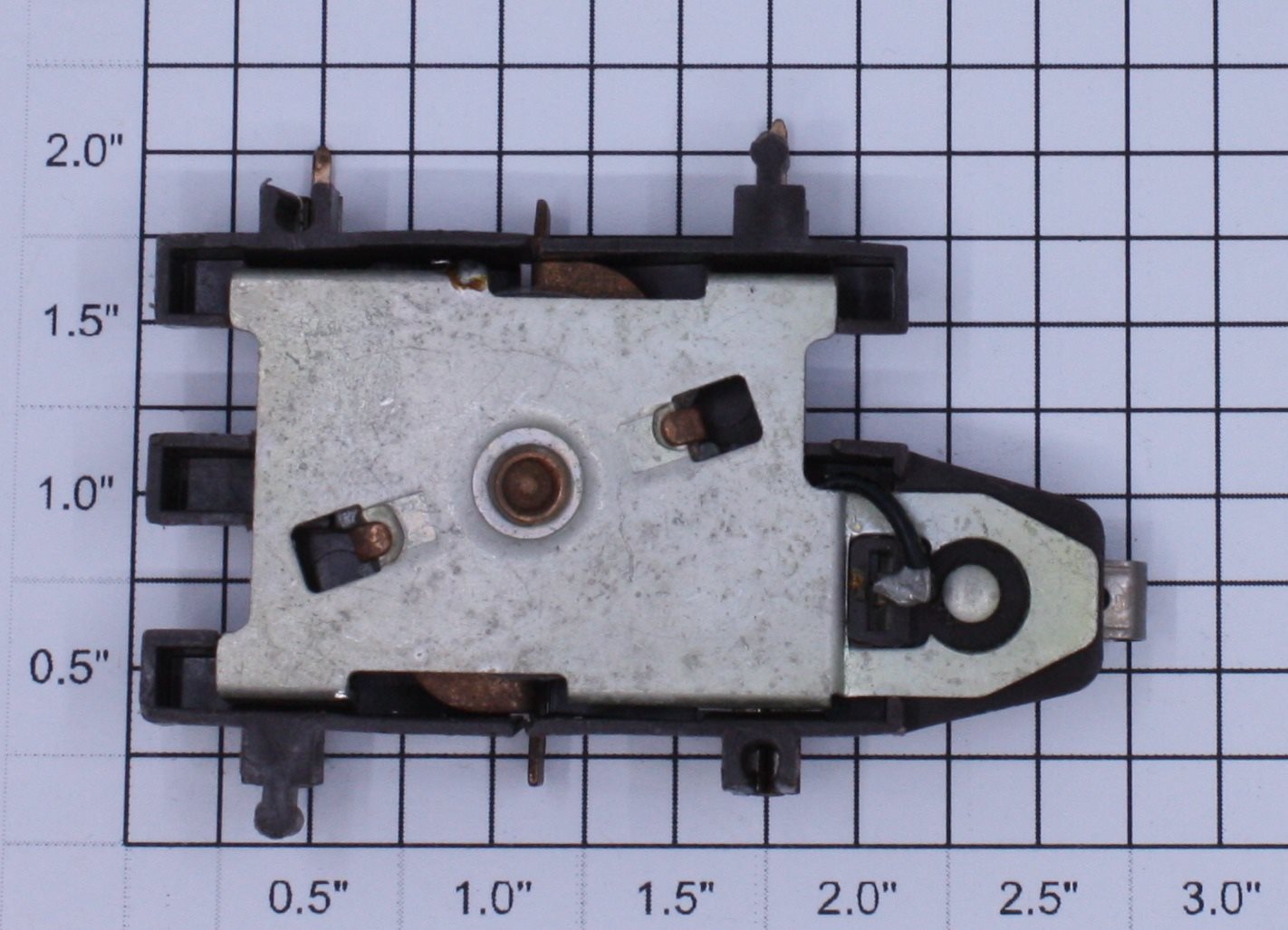 Lionel 37 Super O Uncoupler Track Section with Pins