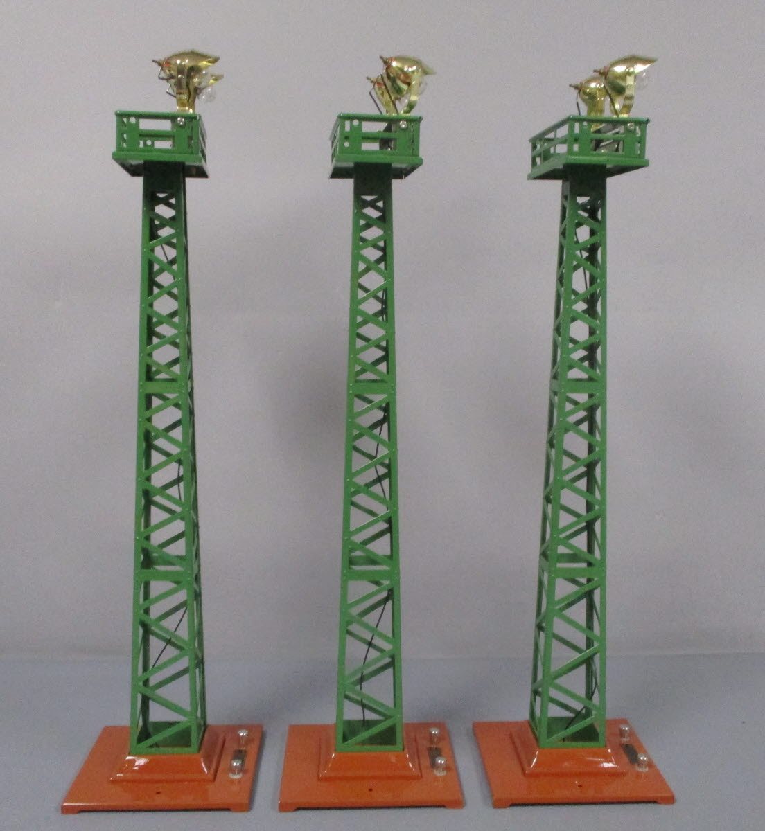 MTH 10-1044 Std Gauge Flood Light Tower in Terra Cotta & Green #92 (Set of 3) LN/Box