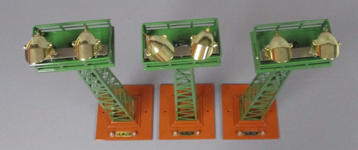 MTH 10-1044 Std Gauge Flood Light Tower in Terra Cotta & Green #92 (Set of 3) LN/Box