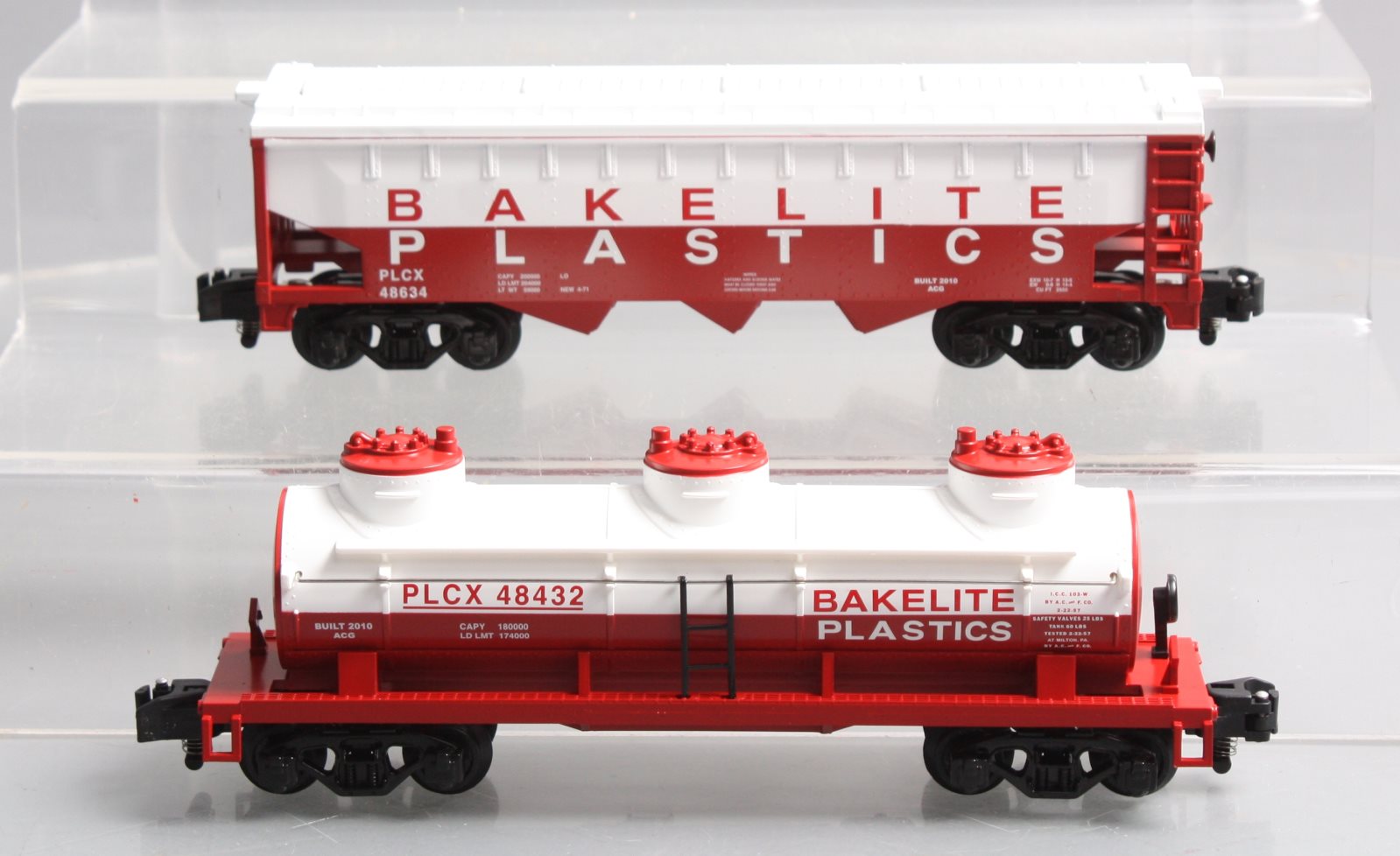 American Flyer 6-49625 S Gauge Bakelight 3 Dome Tank and Covered Hopper NIB