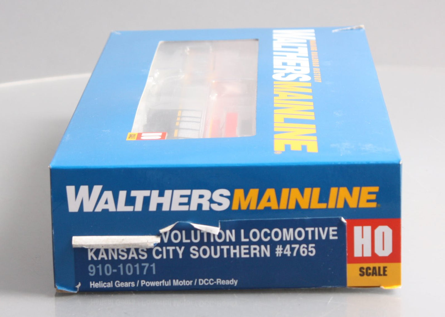 Walthers 910-10171 HO KCS GE ES44AC Diesel Locomotive #4765 - Standard DC