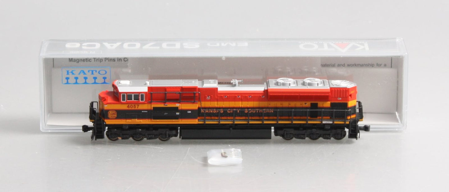 Kato 176-8432 N Kansas City Southern SD70ACe Diesel Locomotive #4057