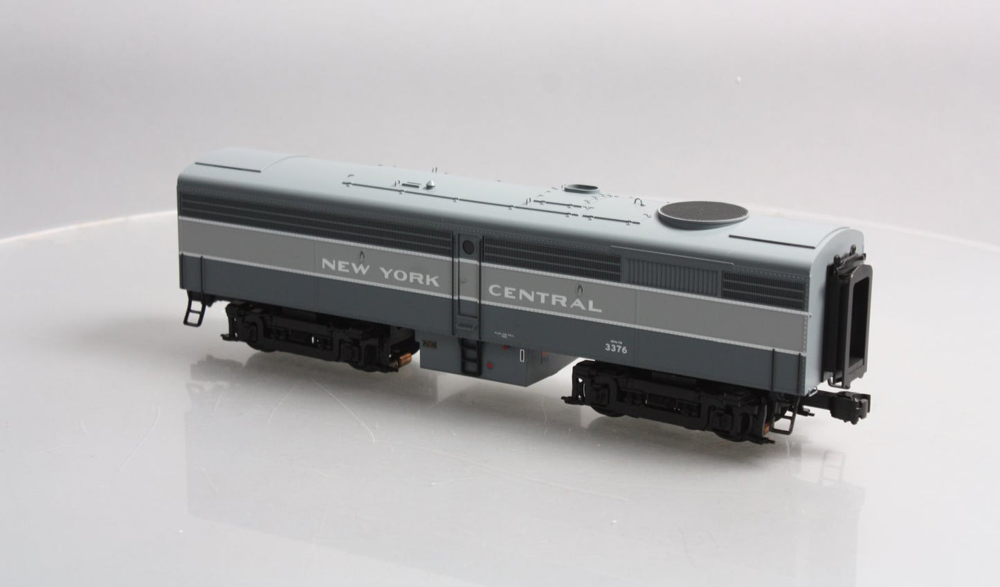 Lionel 2333129 O New York Central SuperBass FB-2 Diesel B Unit #3376 w LEGACY