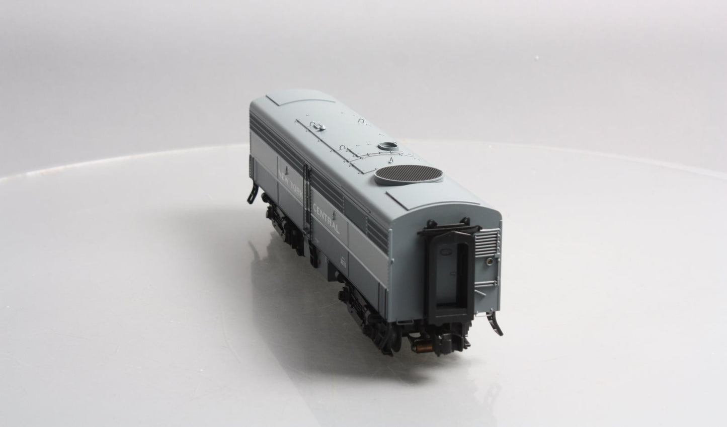 Lionel 2333129 O New York Central SuperBass FB-2 Diesel B Unit #3376 w LEGACY