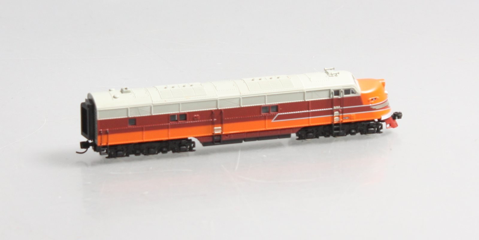 Broadway Limited 3307 N Milwaukee Road EMD E6A Dual Headlight #15A