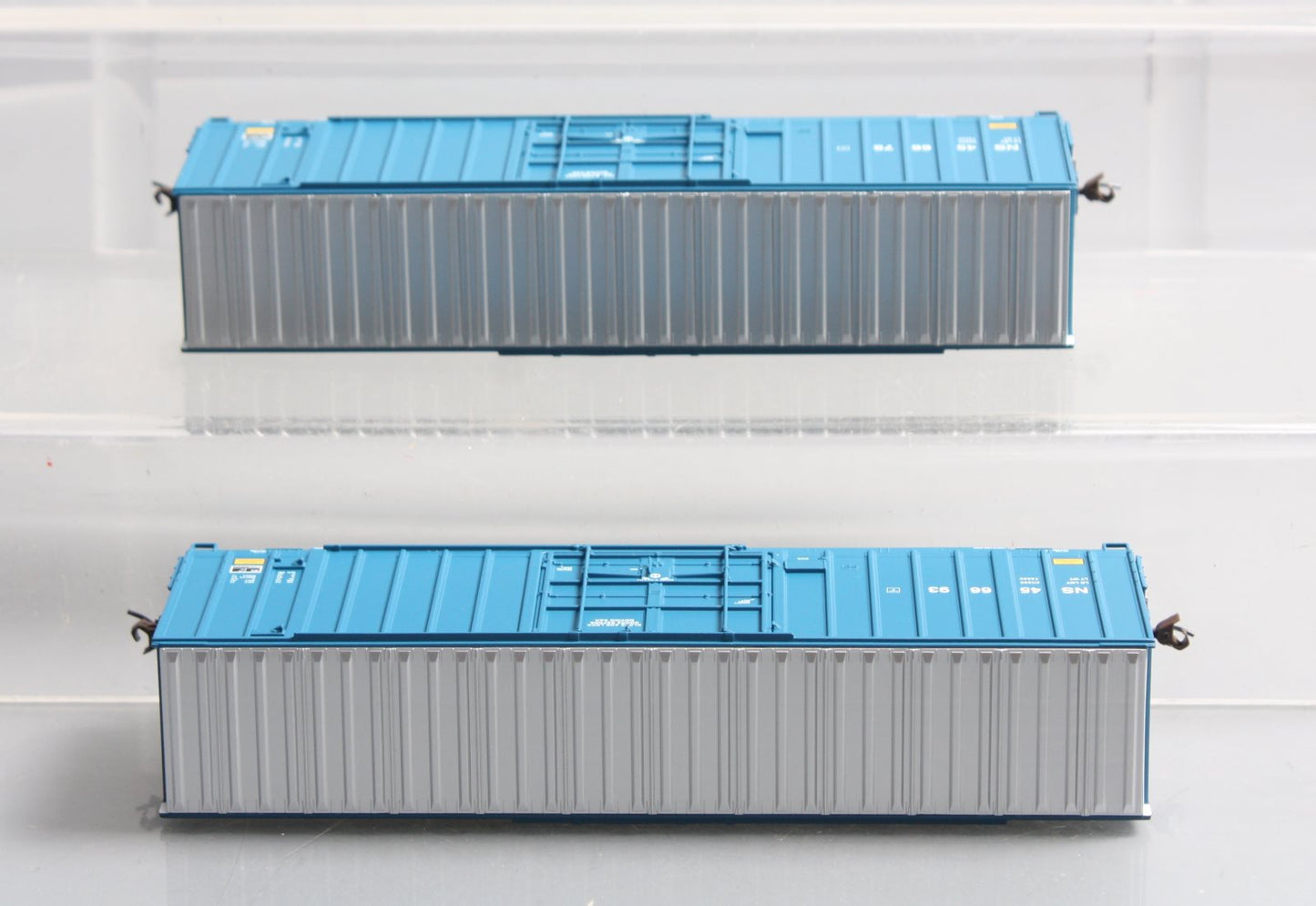 Walthers 932-27112 HO Scale Norfolk Southern Box Cars (Set of 2) EX/Box
