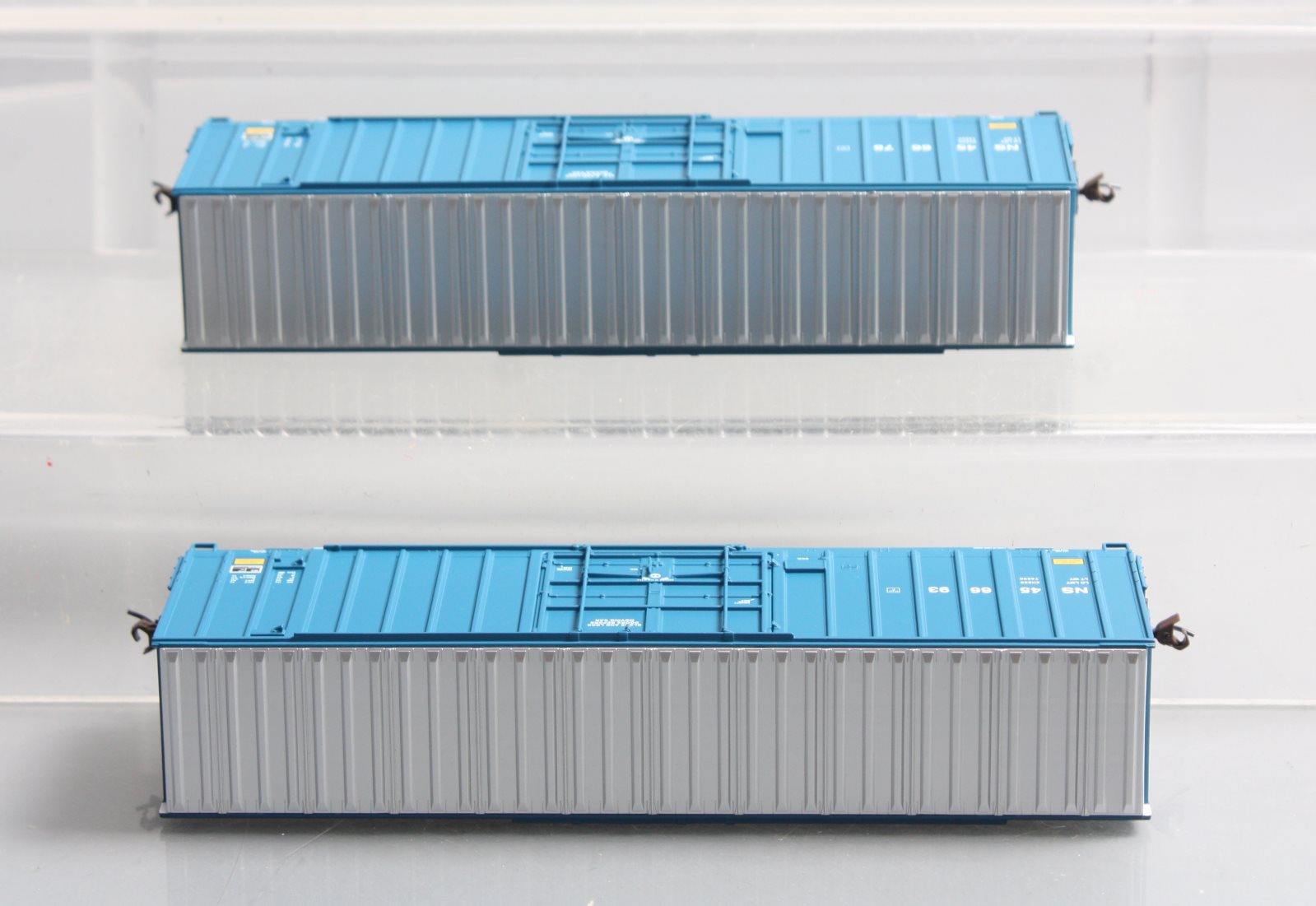 Walthers 932-27112 HO Scale Norfolk Southern Box Cars (Set of 2) EX/Box