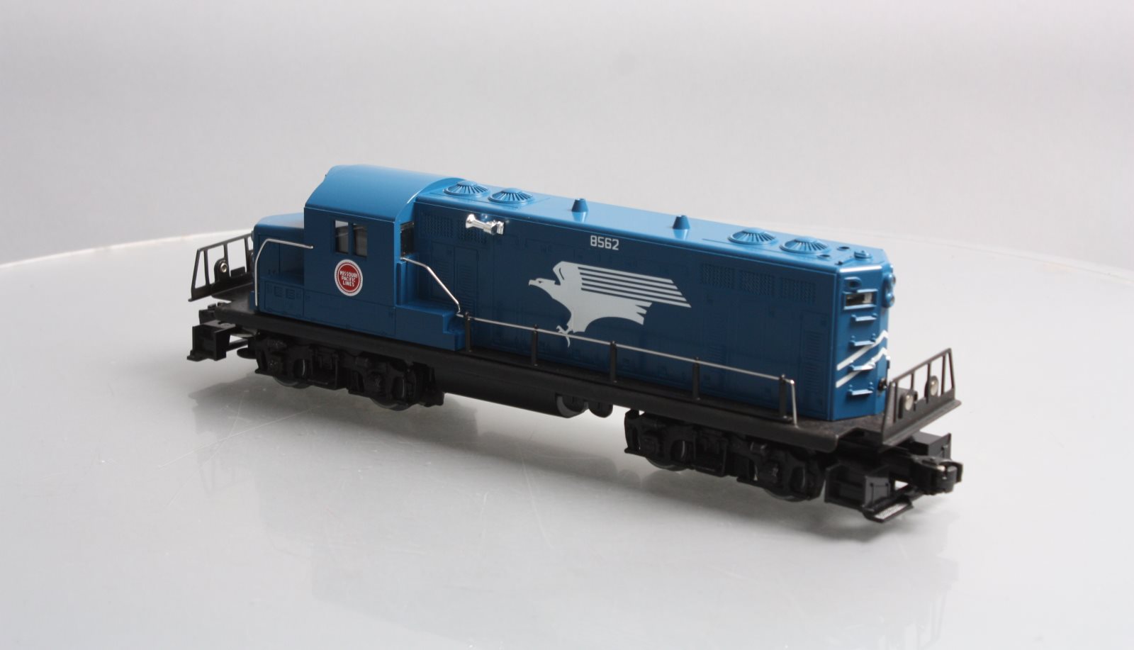 Lionel 6-8562 O Gauge Missouri Pacific GP-20 Diesel Locomotive EX/Box