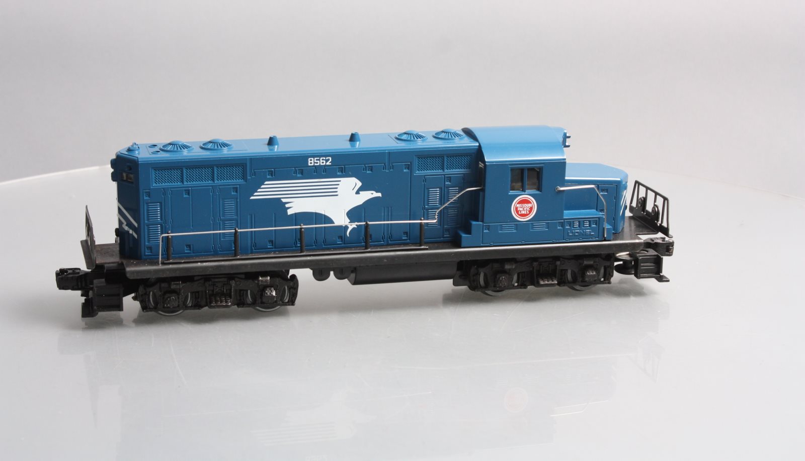 Lionel 6-8562 O Gauge Missouri Pacific GP-20 Diesel Locomotive EX/Box