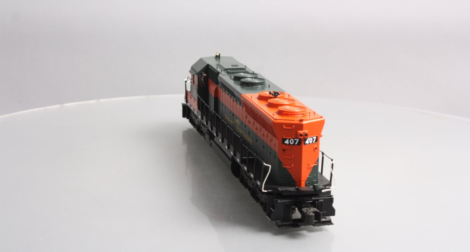 Lionel 6-83373 O Gauge Great Northern Legacy SD45 Diesel Locomotive #407