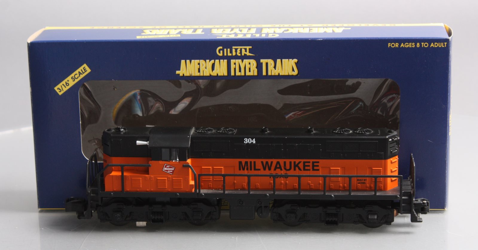 American Flyer 6-48020 S Gauge Milwaukee Road GP-9 Diesel Locomotive #304 LN/Box