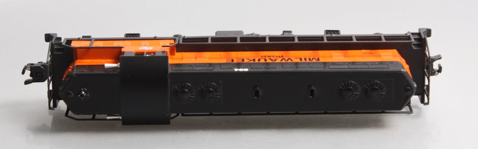 American Flyer 6-48020 S Scale Milwaukee Road GP-9 Diesel Locomotive LN/Box