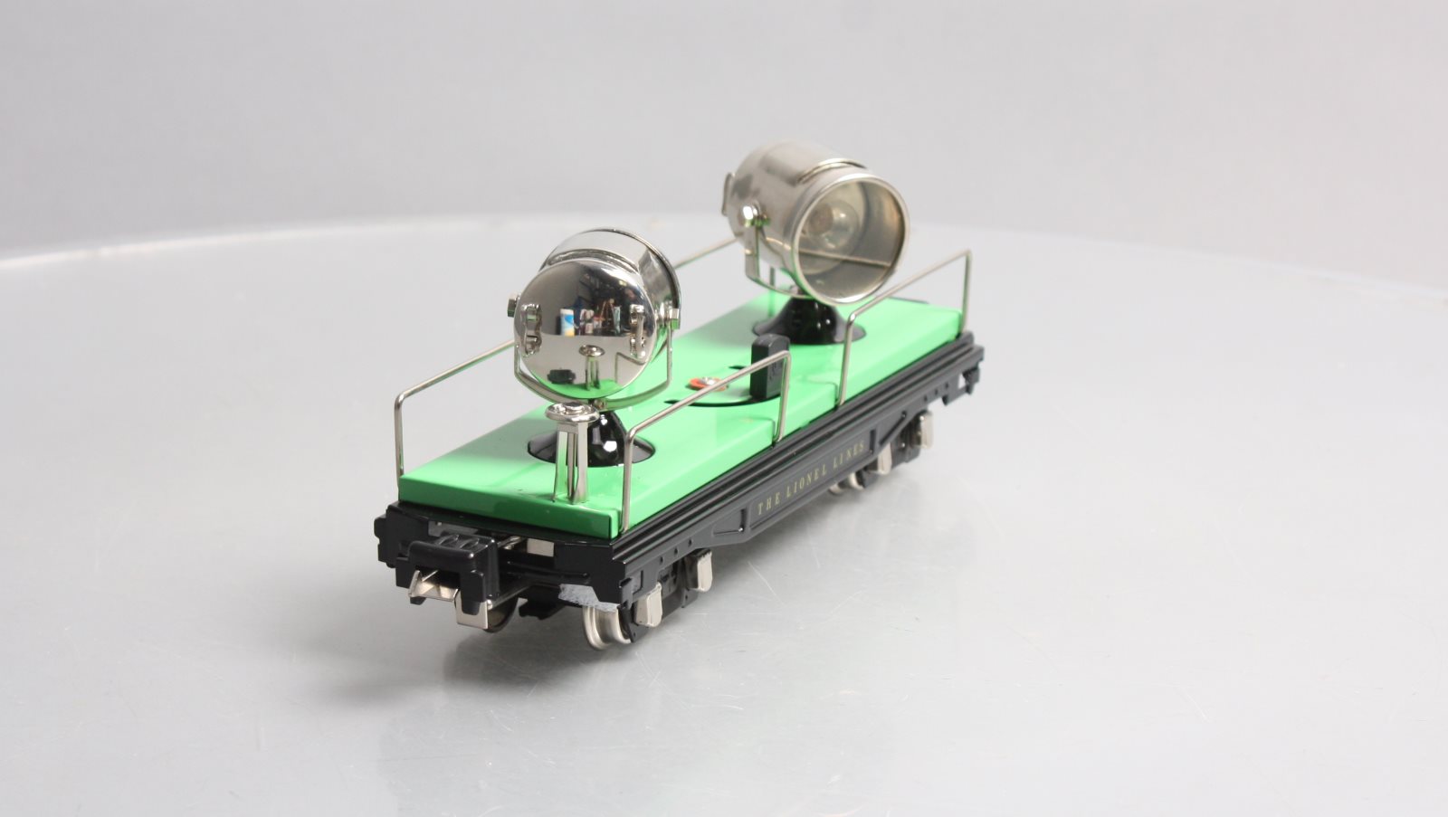 MTH 11-70033 O Gauge No. 2820 Light Green Floodlight Car