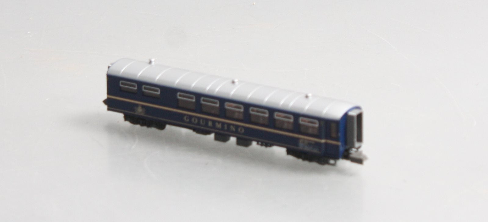 Kato 5280 N RhB Gourmino Restaurant Car WR3811