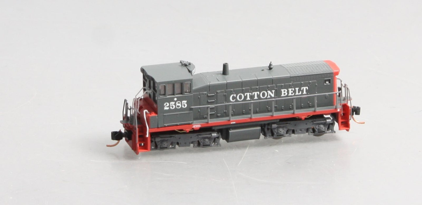Micro-Trains 98600581 N Cotton Belt EMD SW1500 Diesel Locomotive #2585