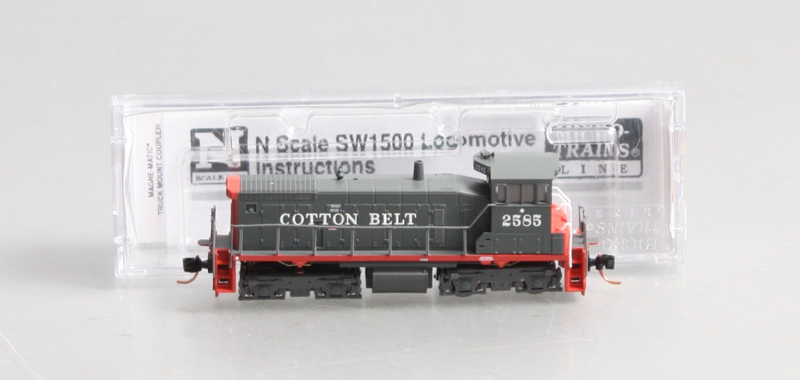 Micro-Trains 98600581 N Cotton Belt EMD SW1500 Diesel Locomotive #2585