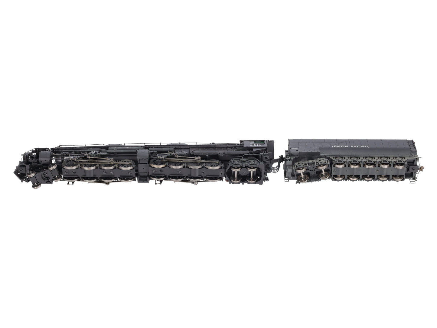 Athearn G97202 HO Union Pacific 4-8-8-4 Big Boy with DCC & Sound/Weather #4016