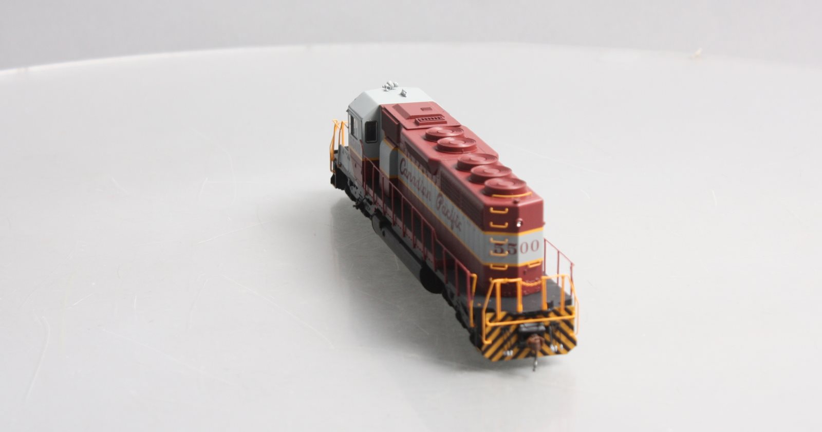 Athearn 98760 HO Canadian Pacific SD40 Diesel Locomotive RTR #5500