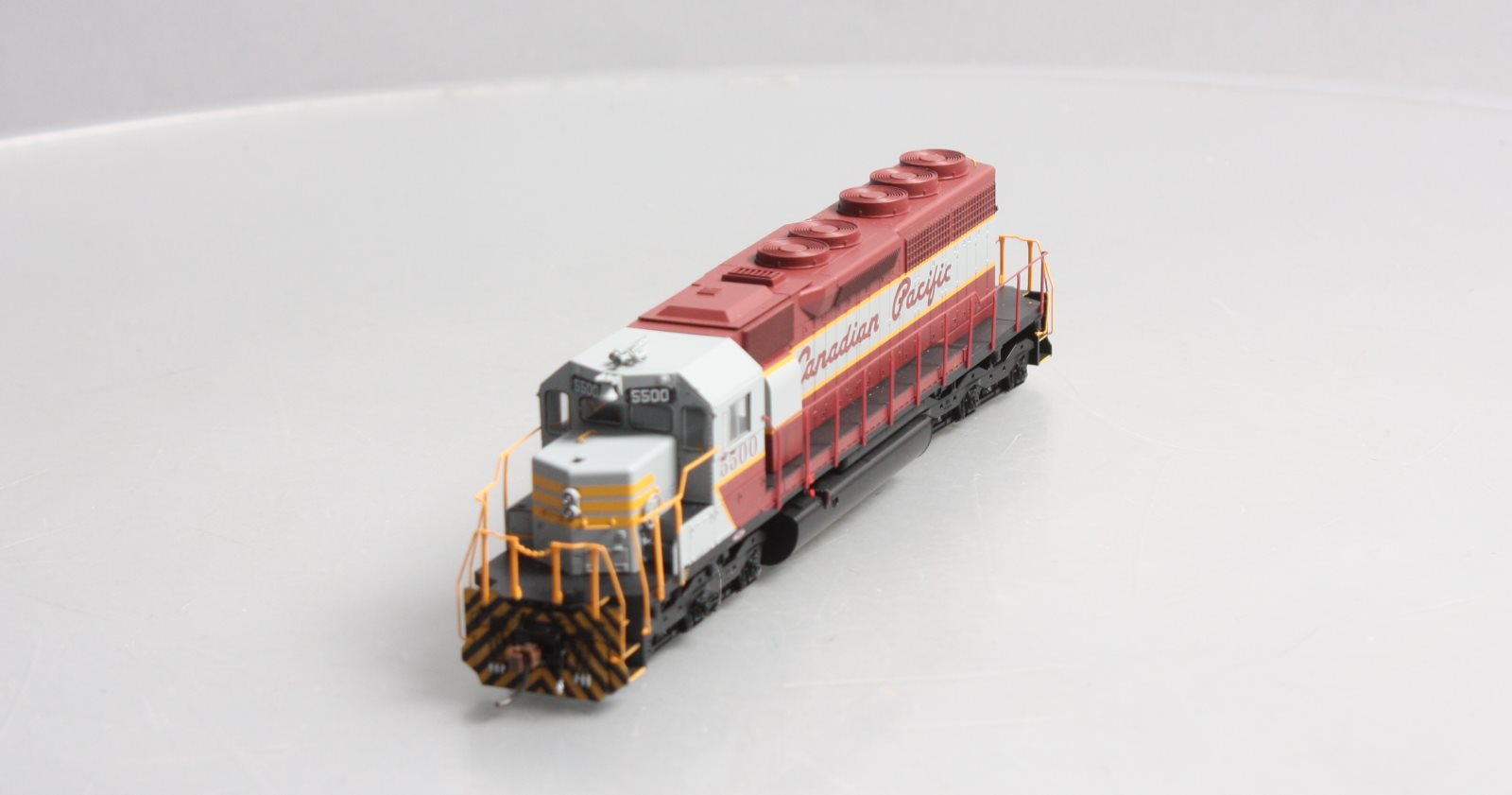 Athearn 98760 HO Canadian Pacific SD40 Diesel Locomotive RTR #5500