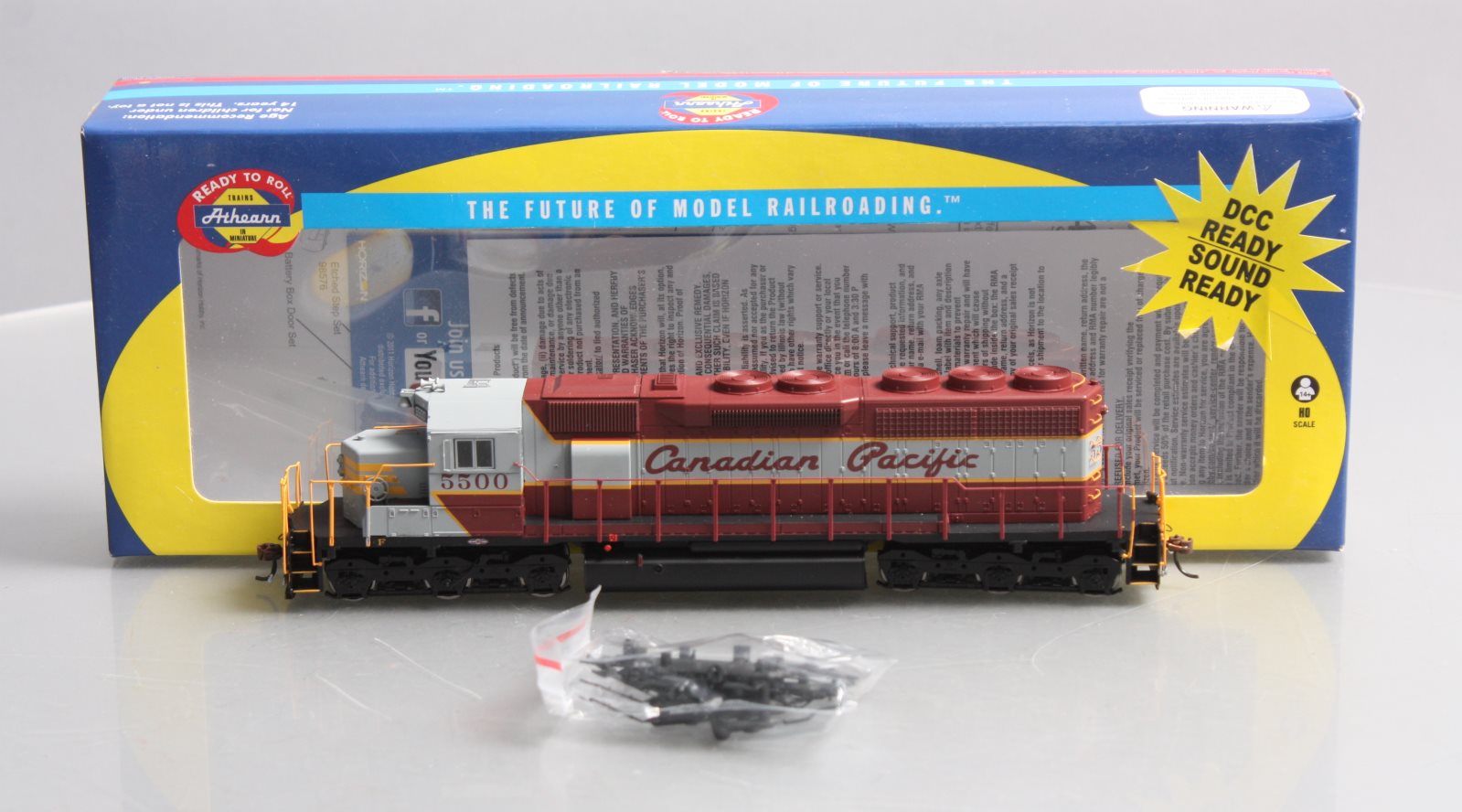 Athearn 98760 HO Canadian Pacific SD40 Diesel Locomotive RTR #5500