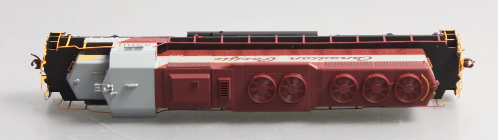 Athearn 98760 HO Canadian Pacific SD40 Diesel Locomotive RTR #5500