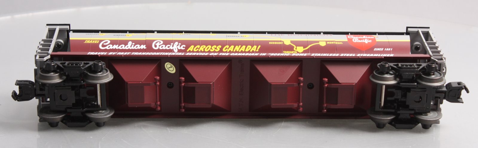 MTH 30-75709 O Scale Canadian Pacific 4-Bay Cylindrical Hopper Car LN/Box