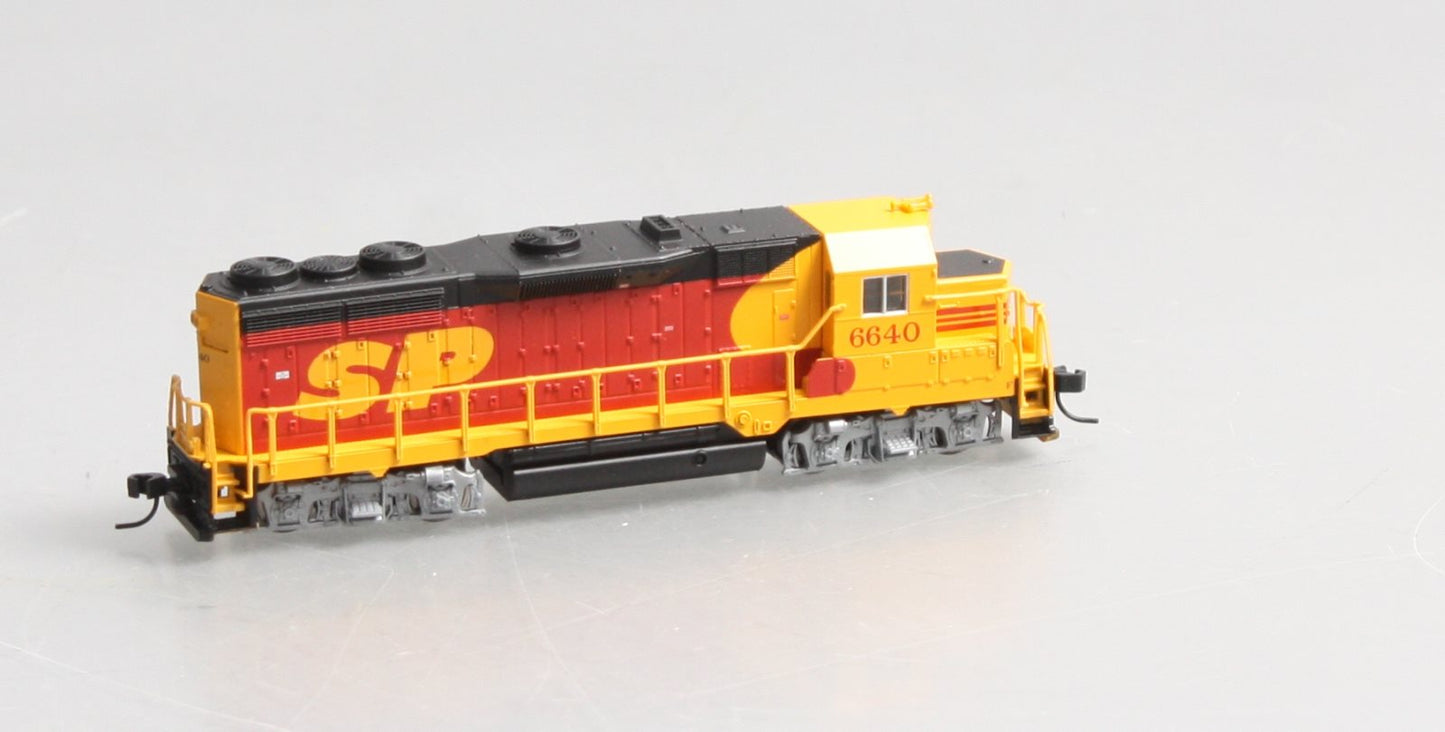 Atlas 46553 N Scale Southern Pacific/Santa Fe GP35 Diesel Locomotive #6640