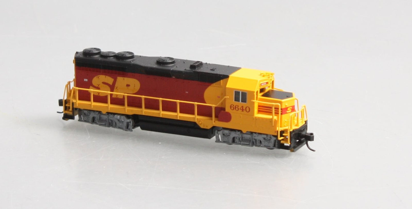 Atlas 46553 N Scale Southern Pacific/Santa Fe GP35 Diesel Locomotive #6640