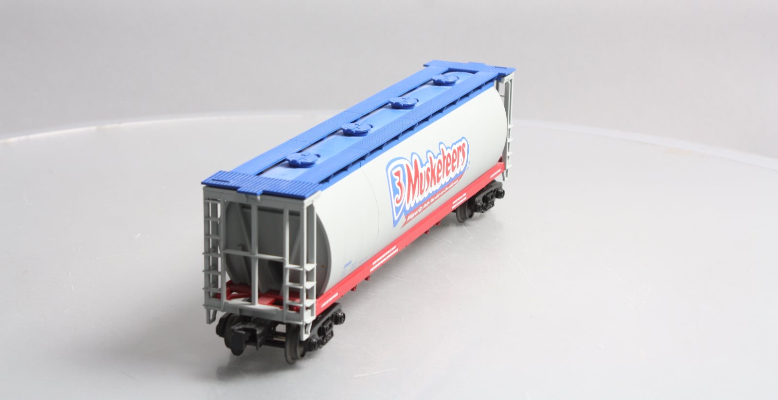 MTH 30-75301 3 Musketeers 4-Bay Cylindrical Hopper Car