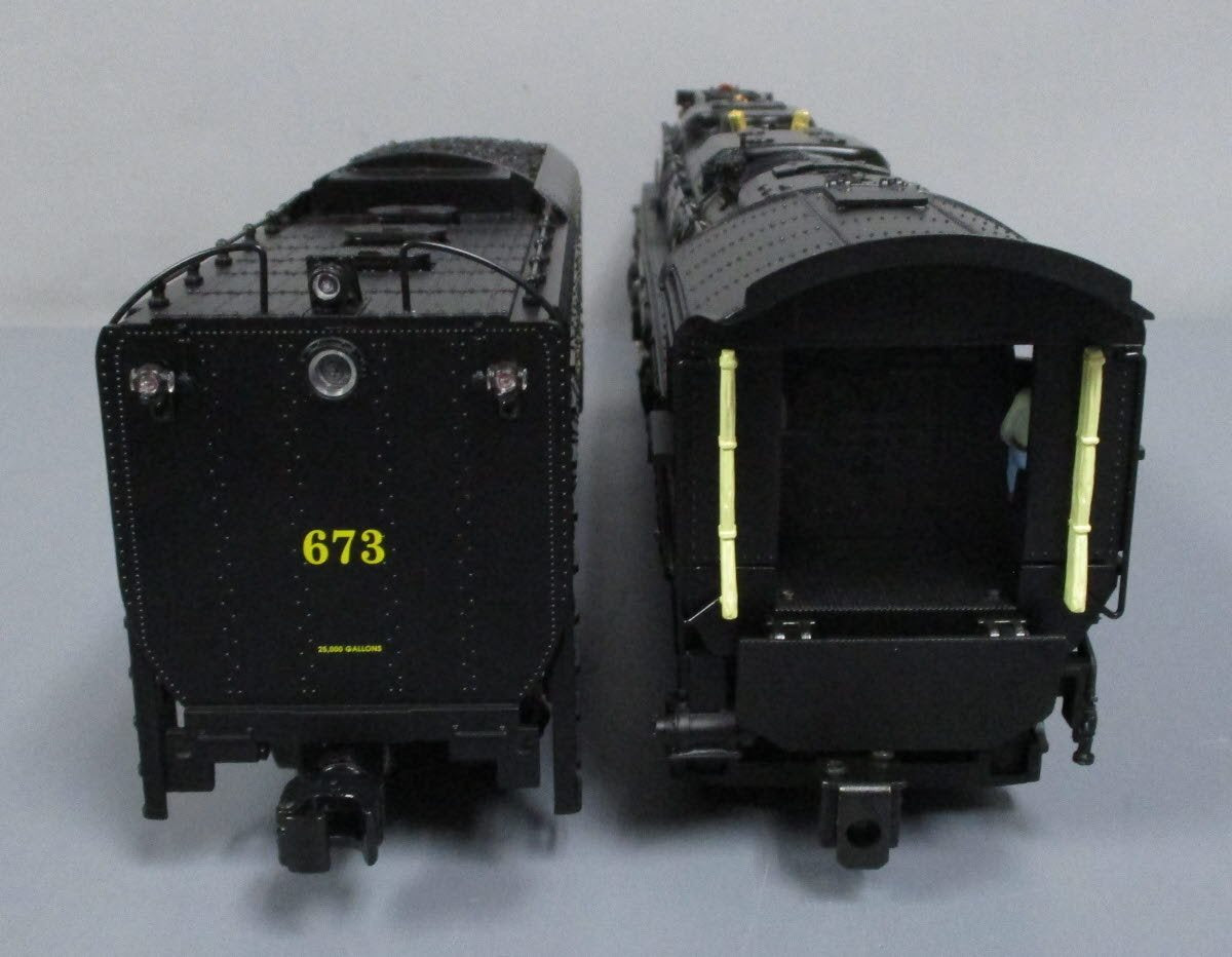 Lionel 6-38010 O Gauge Clinchfield 4-6-6-4 Challenger Steam Engine & Tender #673 LN/Box