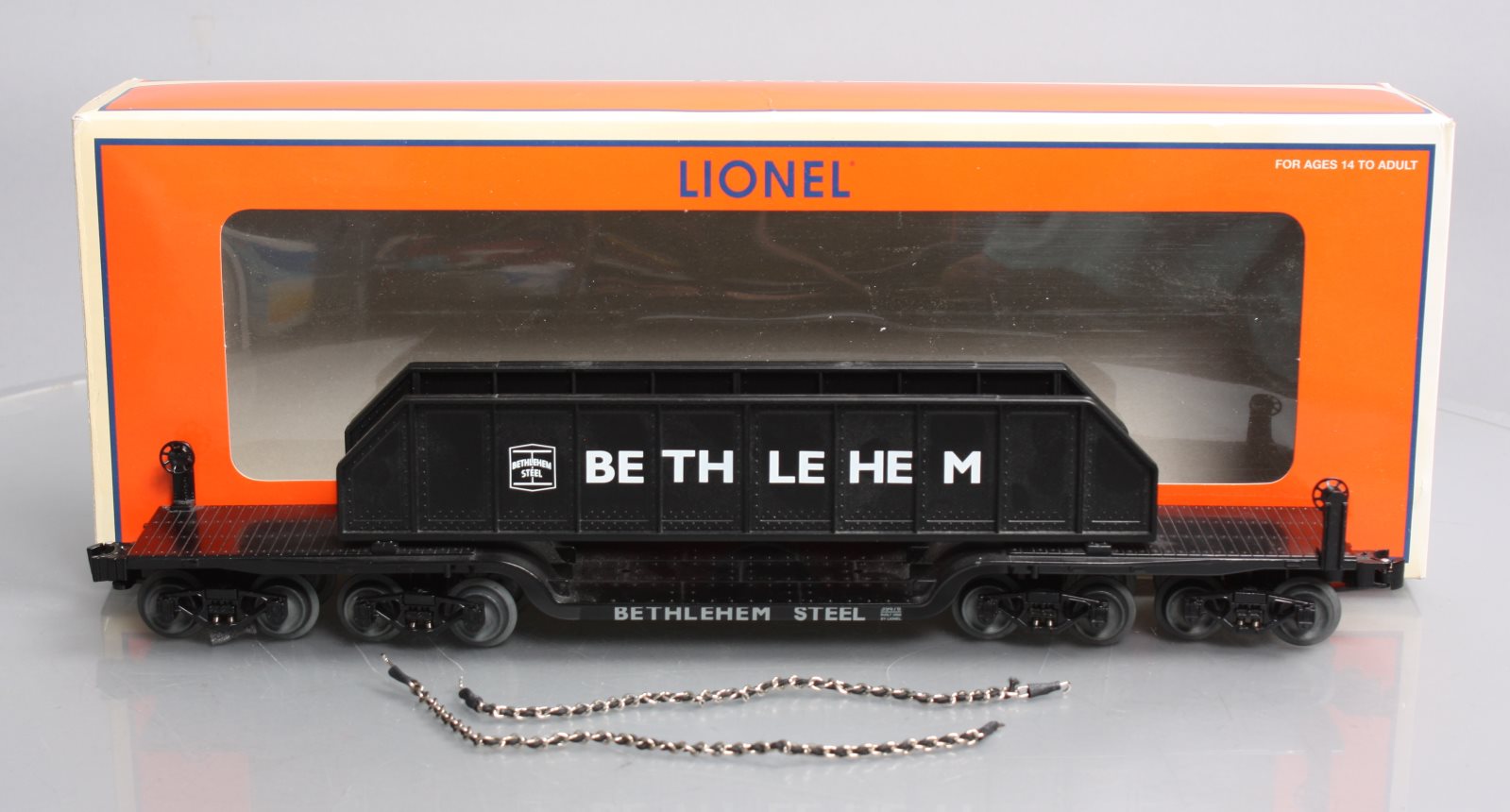 Lionel 6-39476 O Gauge Bethlehem Steel 16-Wheel Flatcar With Load