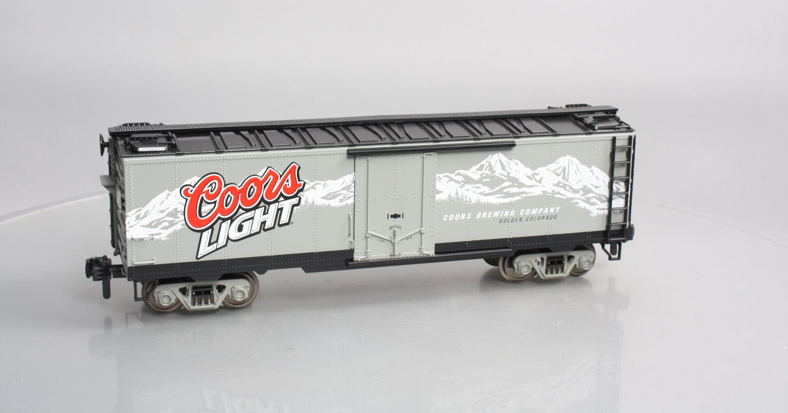 MTH 70-78027 G Scale Coors Light 40' Reefer Car