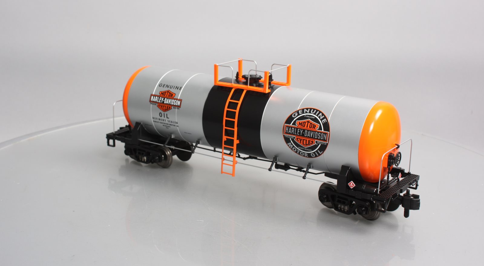 MTH 70-73029 G Scale Harley-Davidson Unibody Tank Car