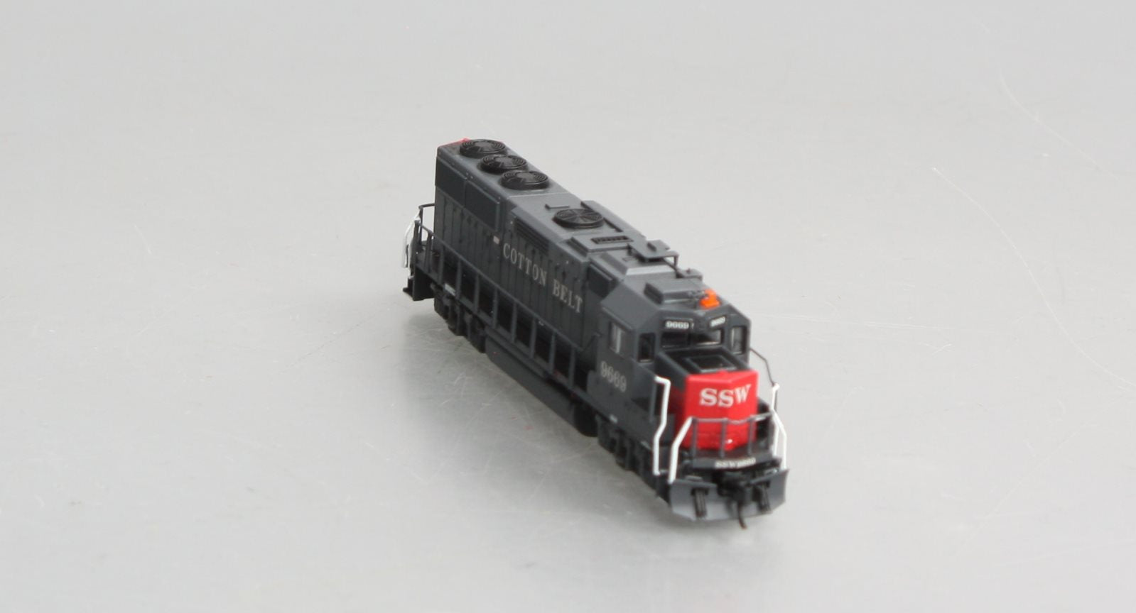 Fox Valley Models 70852 N Cotton Belt EMD Late GP60 Diesel Locomotive #9669