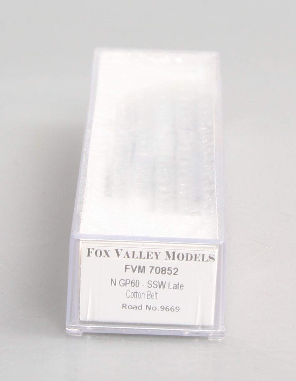 Fox Valley Models 70852 N Cotton Belt EMD Late GP60 Diesel Locomotive #9669