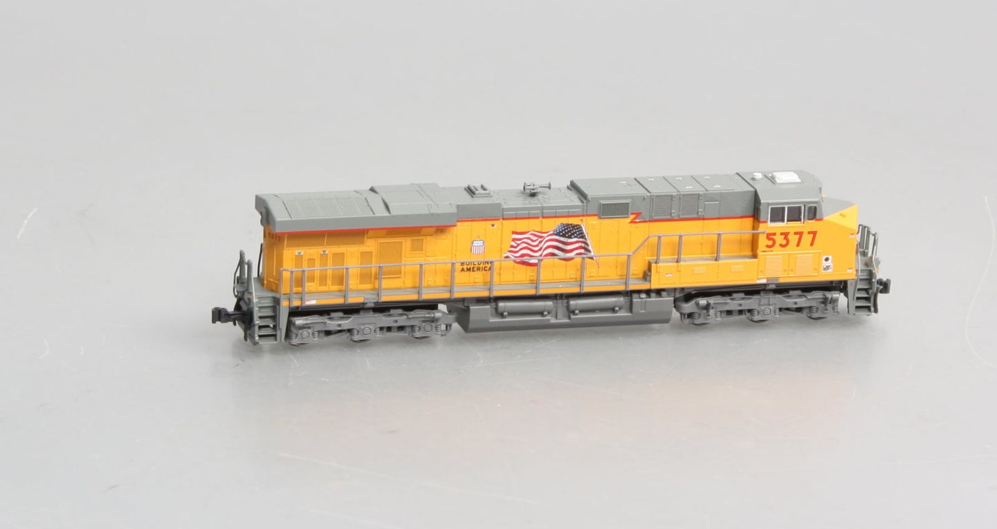 Kato 176-8942 N Union Pacific GE ES44AC Diesel Locomotive #5377