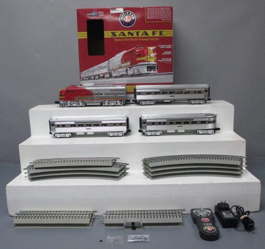 Lionel 6-84719 O Gauge Santa Fe Super Chief LionChief Train Set with Bluetooth