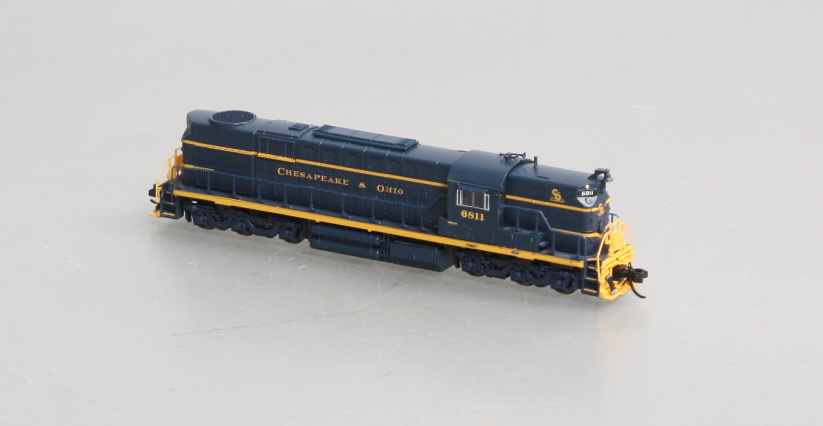 Broadway Limited 6629 N C&O Alco RSD-7 Diesel Locomotive with DCC #6811