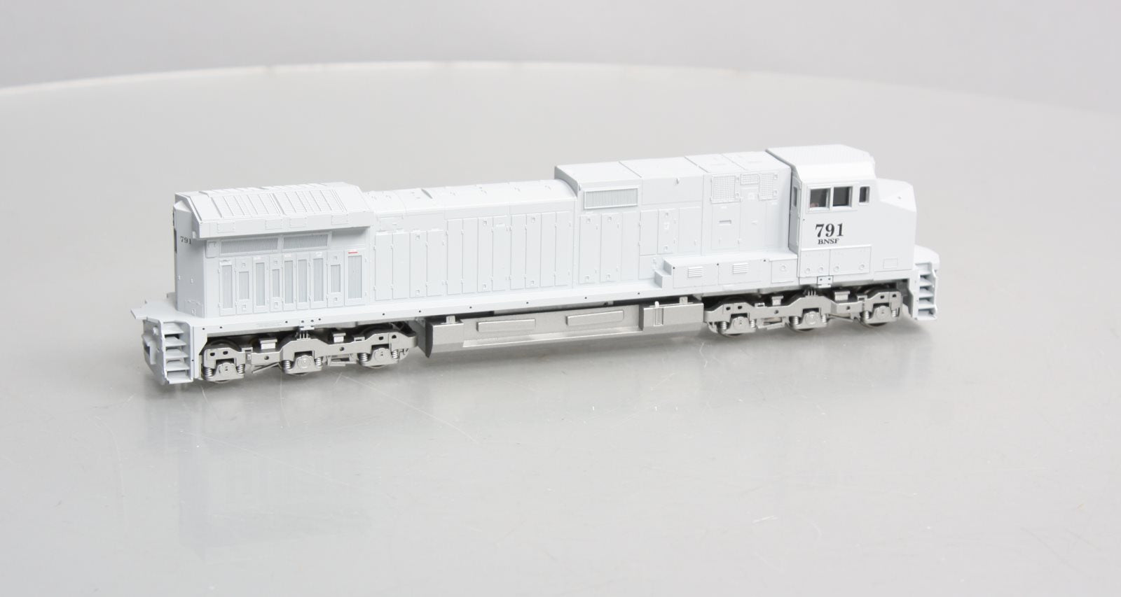Athearn 2227 HO Burlington Northern Santa Fe C44-9W Power Diesel Locomotive #791