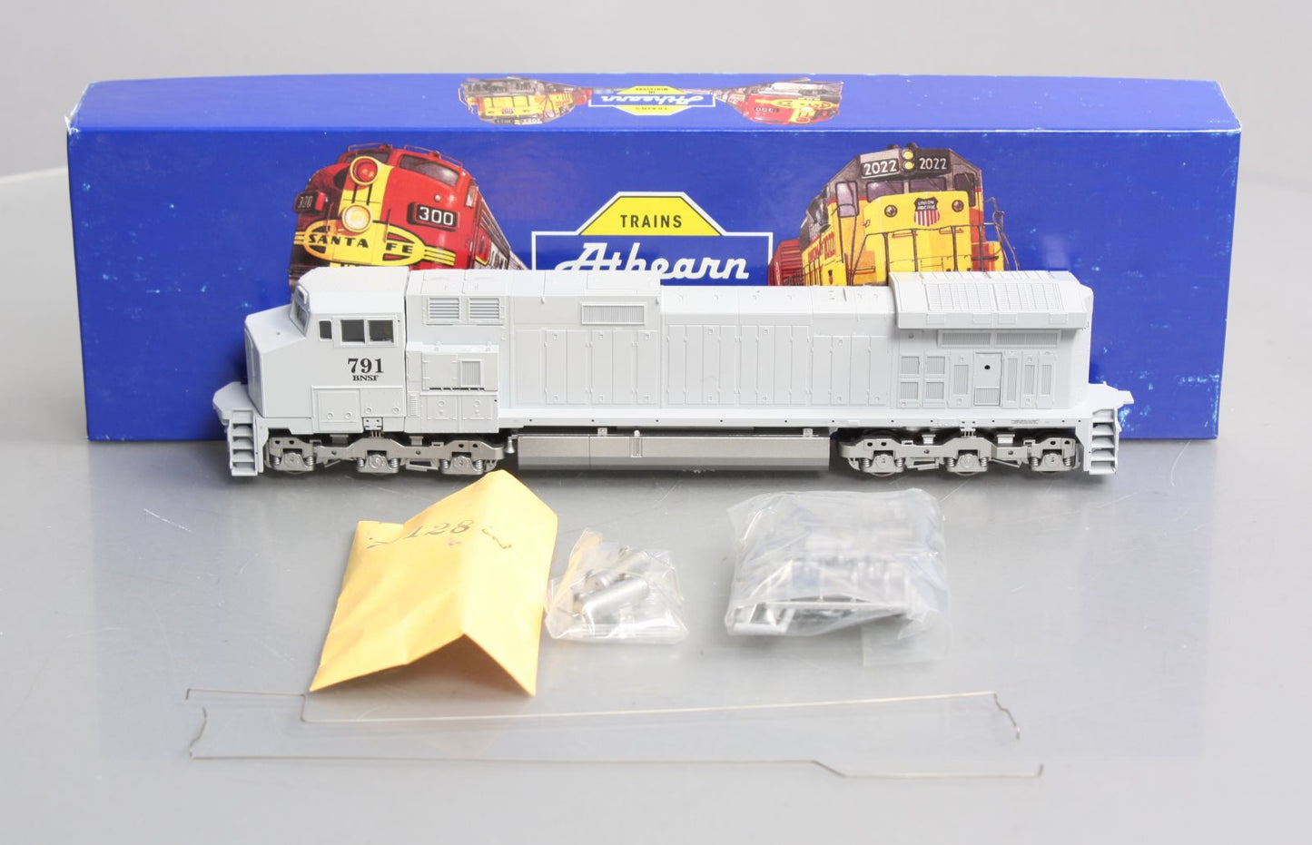 Athearn 2227 HO Burlington Northern Santa Fe C44-9W Power Diesel Locomotive #791