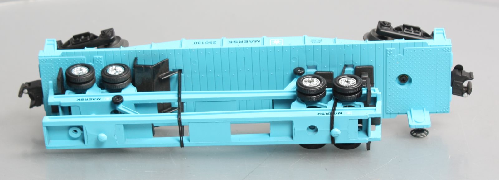 Lionel 6-36092 O Gauge Maersk Flat w/Diecast Trailers LN/Box