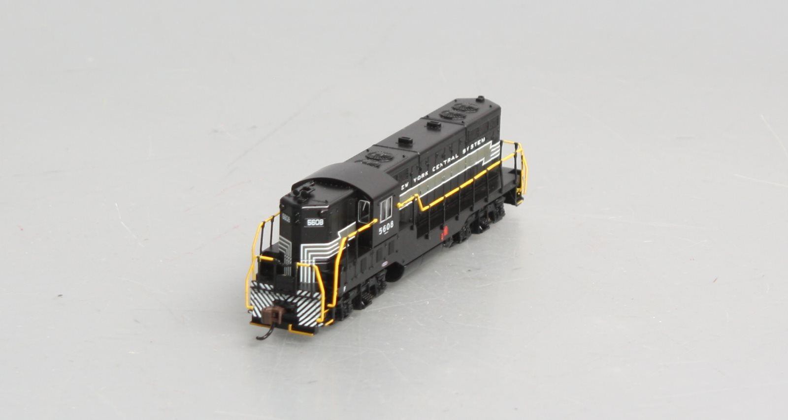 Bachmann 62455 N New York Central GP7 Diesel Locomotive #5608 w
