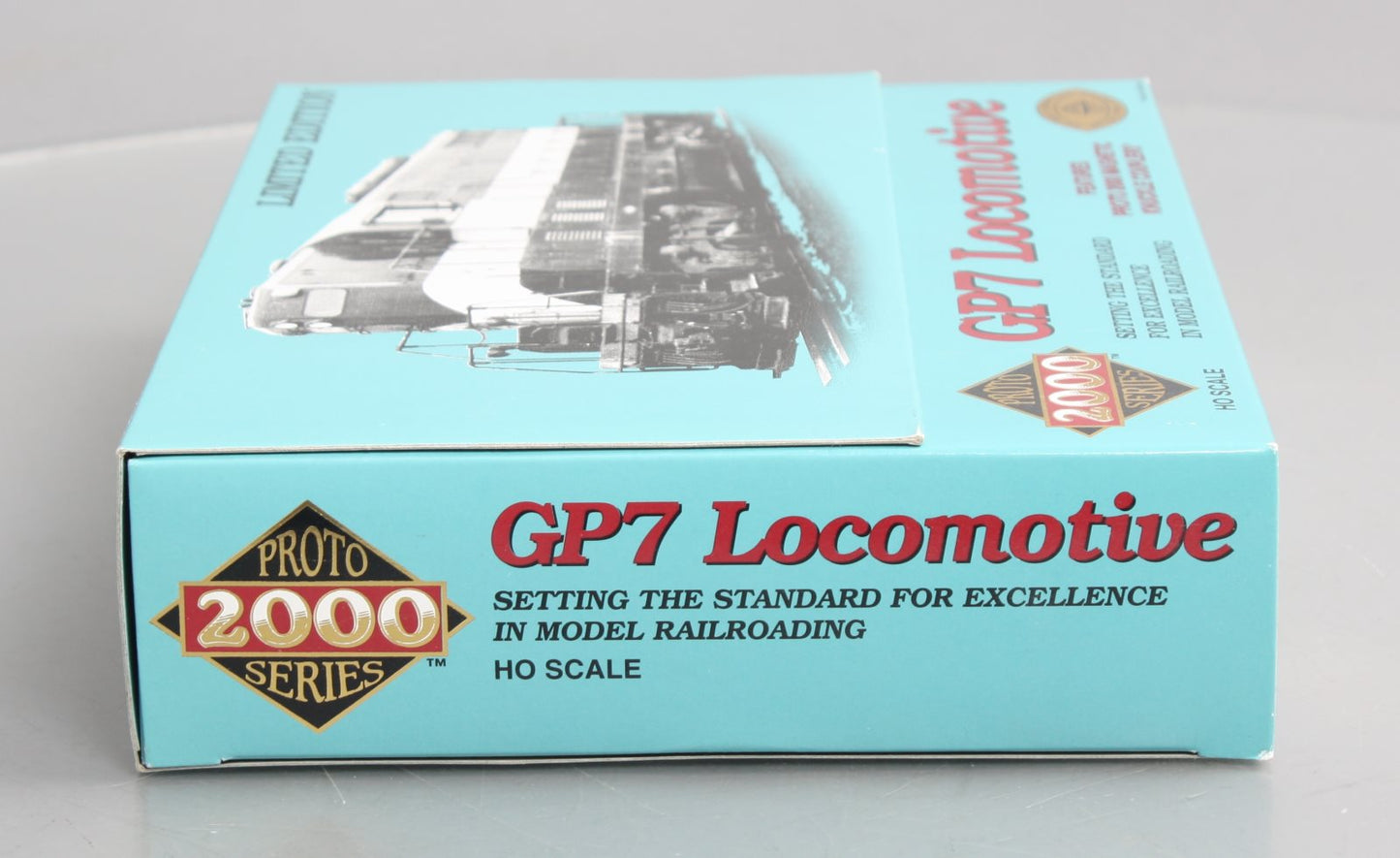 Proto 2000 23169 HO Undecorated GP7 Diesel Locomotive w/ Torpedo Tube LN/Box