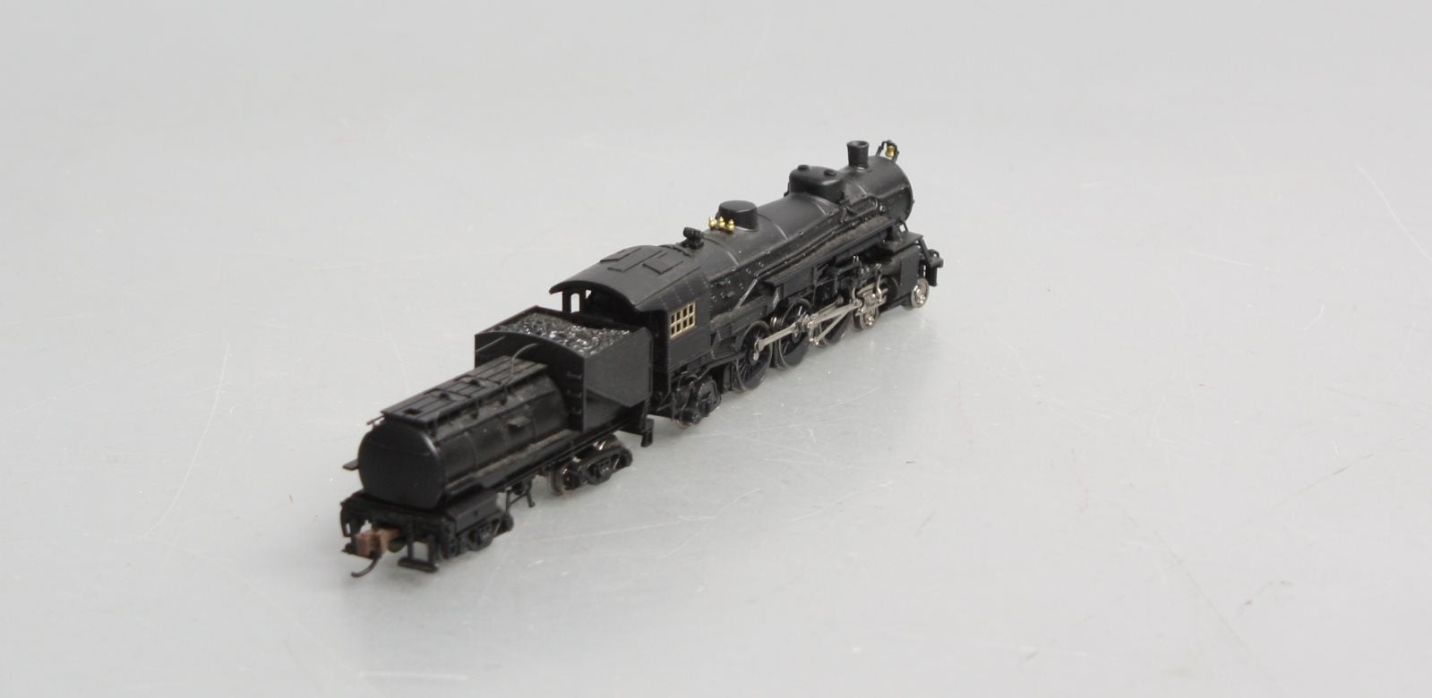 Model Power 87470 N Steam 4-6-2 Pacific w/Vanderbilt Tender, Undecorated