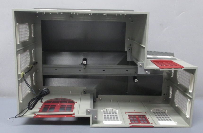 MTH 30-90007 O Gauge Assembled Public Works Building